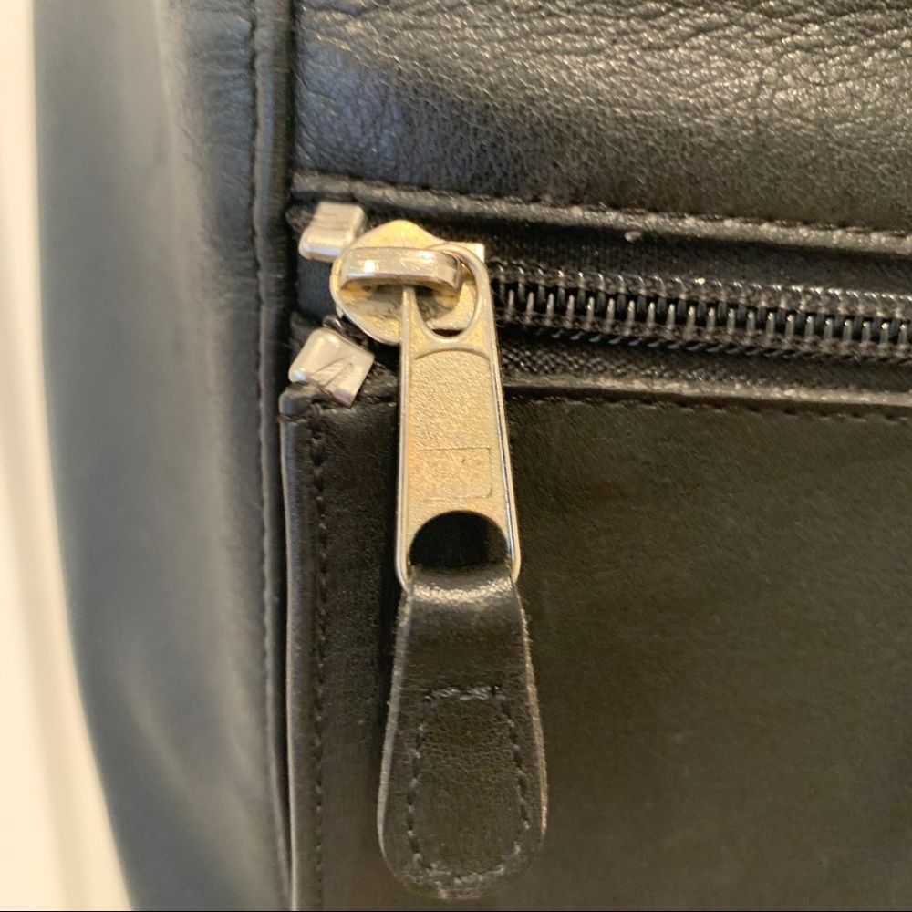 Vintage Coach XL Leather Backpack - Black - Picture 13 of 15